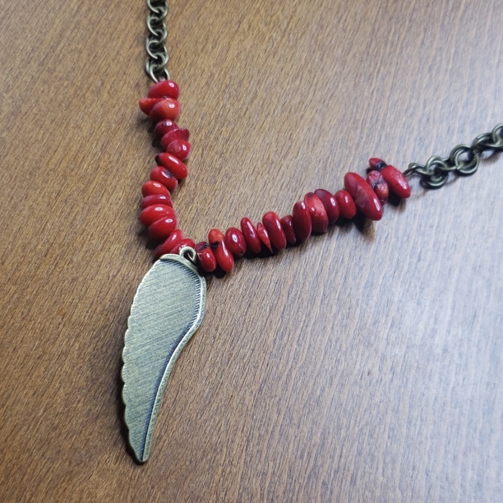 Wing necklace - Picture 5 of 6